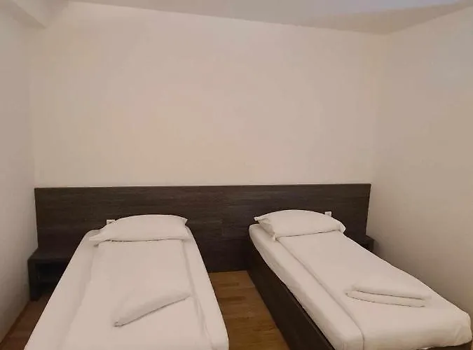 Lohovo Aparthotel 3*